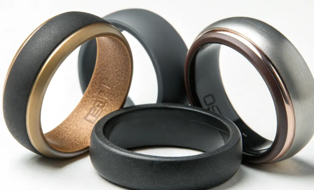 Silicone wedding bands with different finishes and styles, illustrating pricing, lifecycle, and minimalist design of silicone wedding bands

